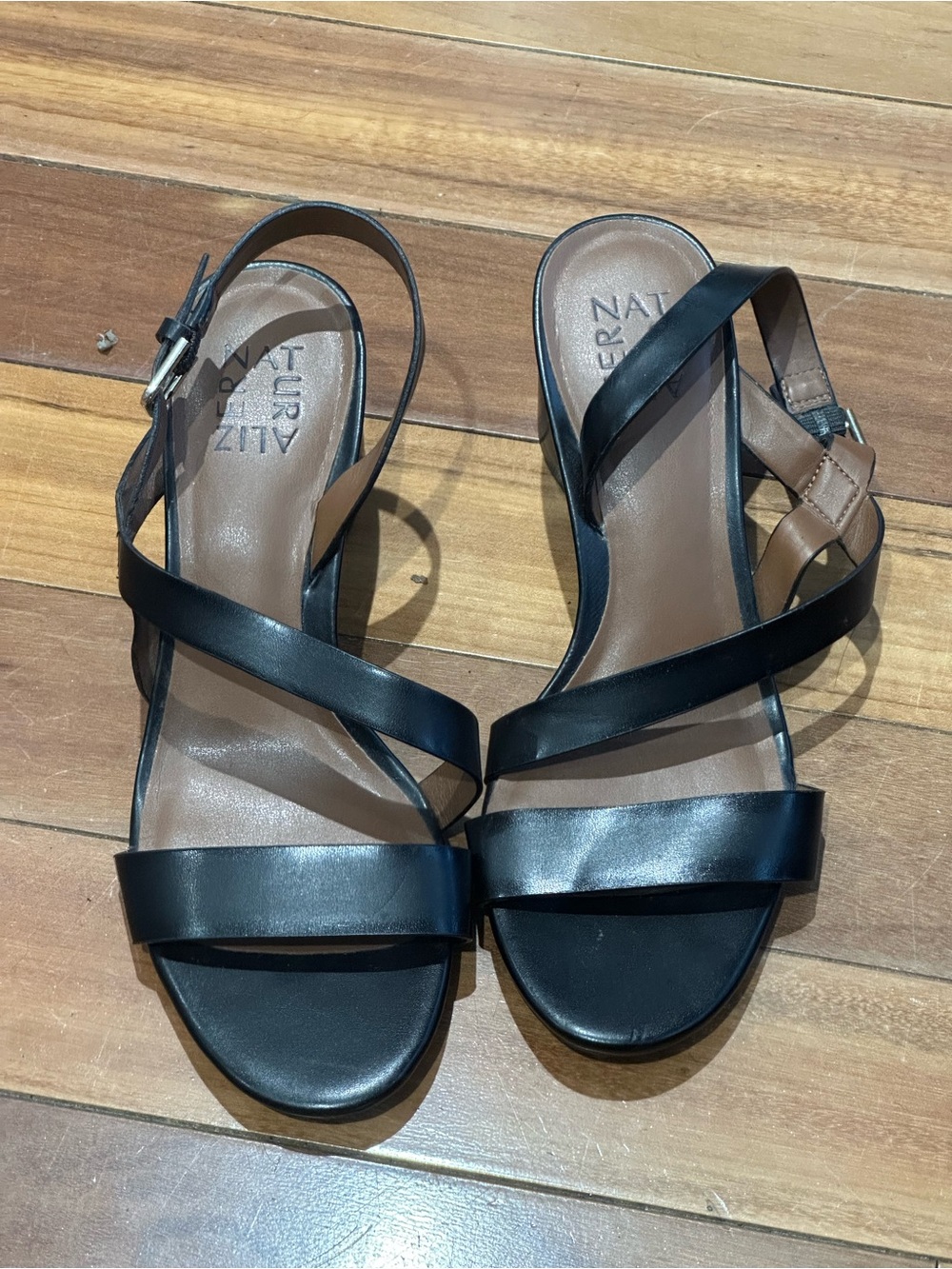 Naturalizer Black and Brown Leather Strappy Sandals
